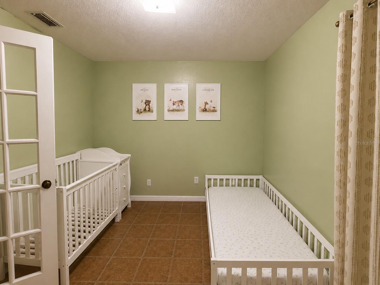 2113 N NORMANDY BLVD — photo 2