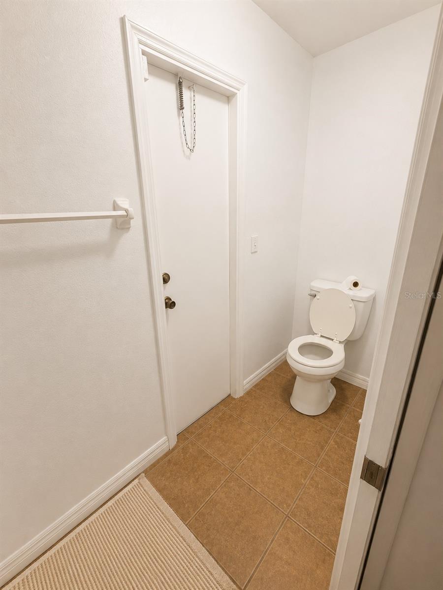 2113 N NORMANDY BLVD — photo 3