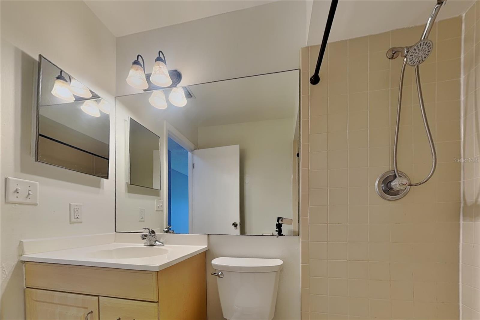 111 HIDDEN ARBOR CT — photo 11