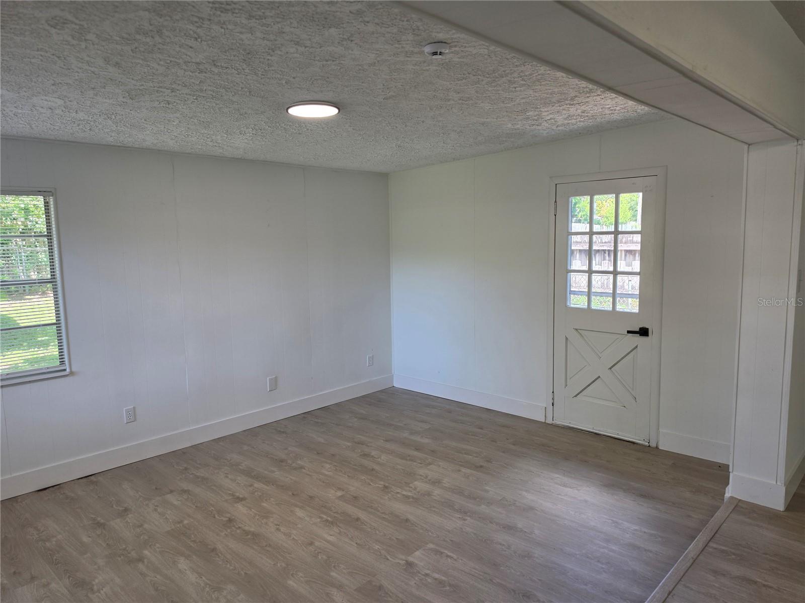 640 WESTWARD CIR — photo 10