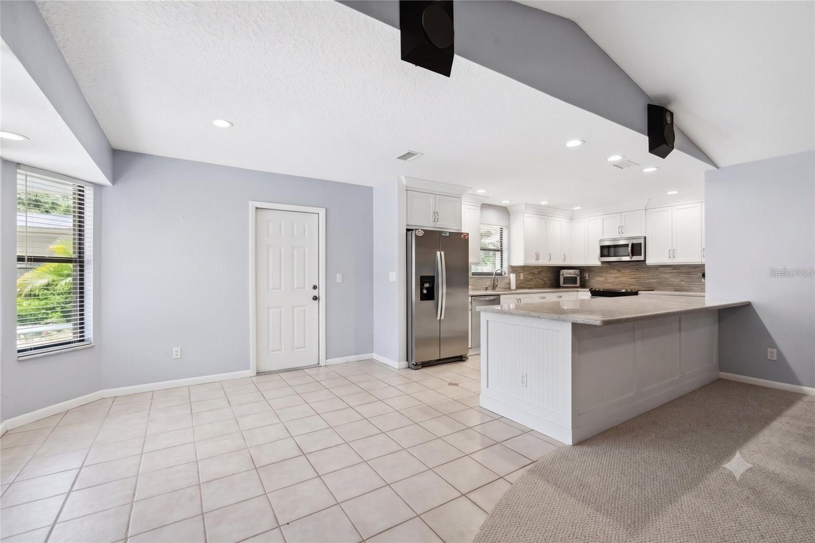 1165 GEORGE ANDERSON ST — photo 10