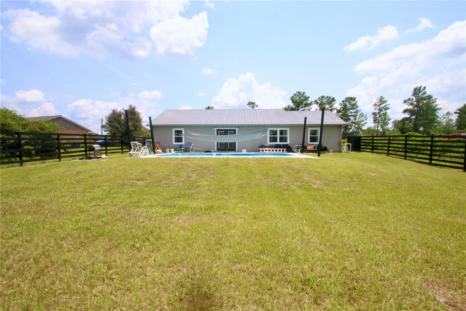 1812 WHIPPLE DR — photo 12