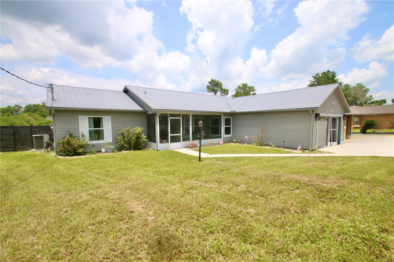 1812 WHIPPLE DR — photo 3