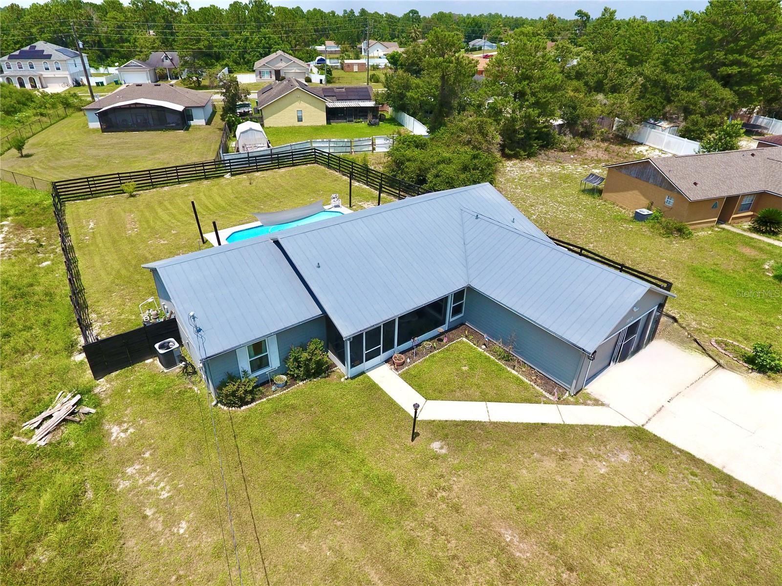 1812 WHIPPLE DR — photo 4