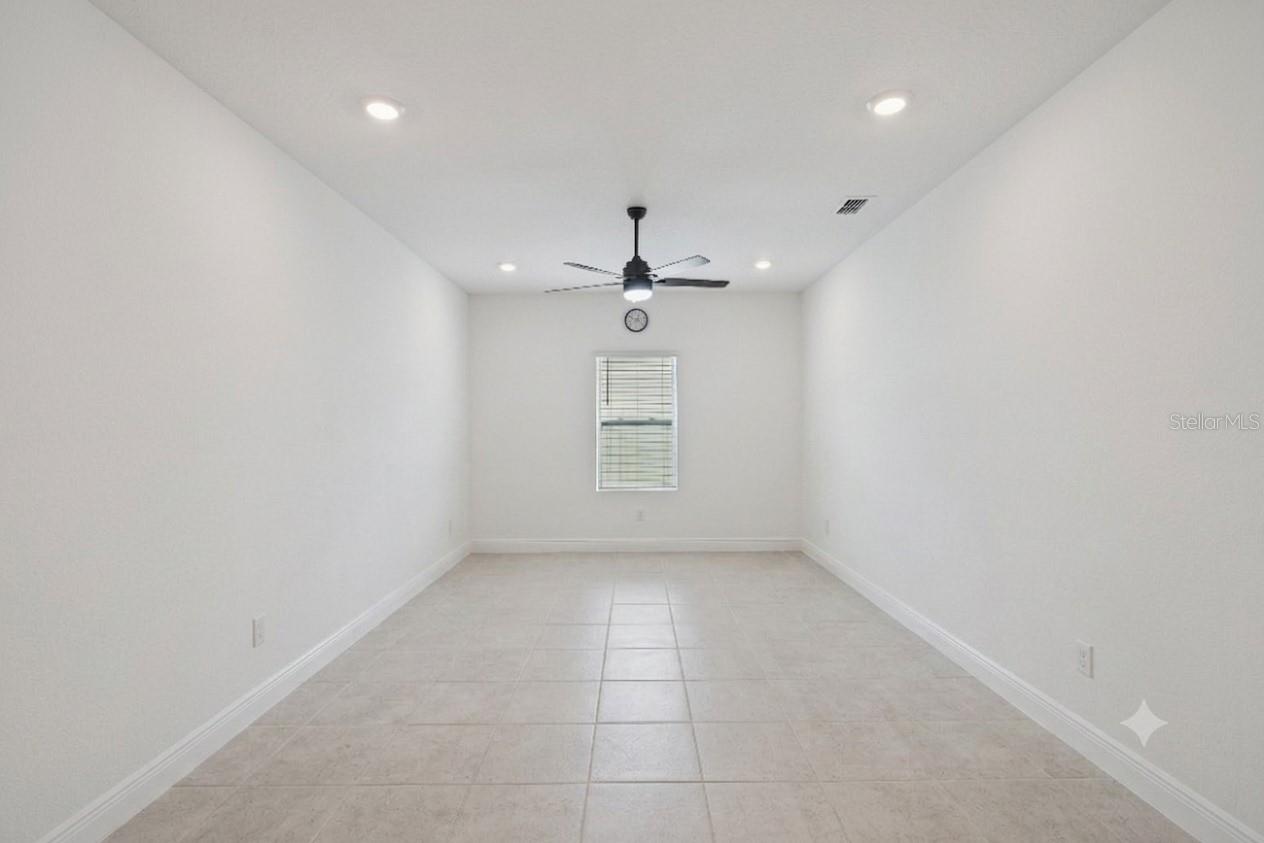 1699 MEADOWLARK DR — photo 11