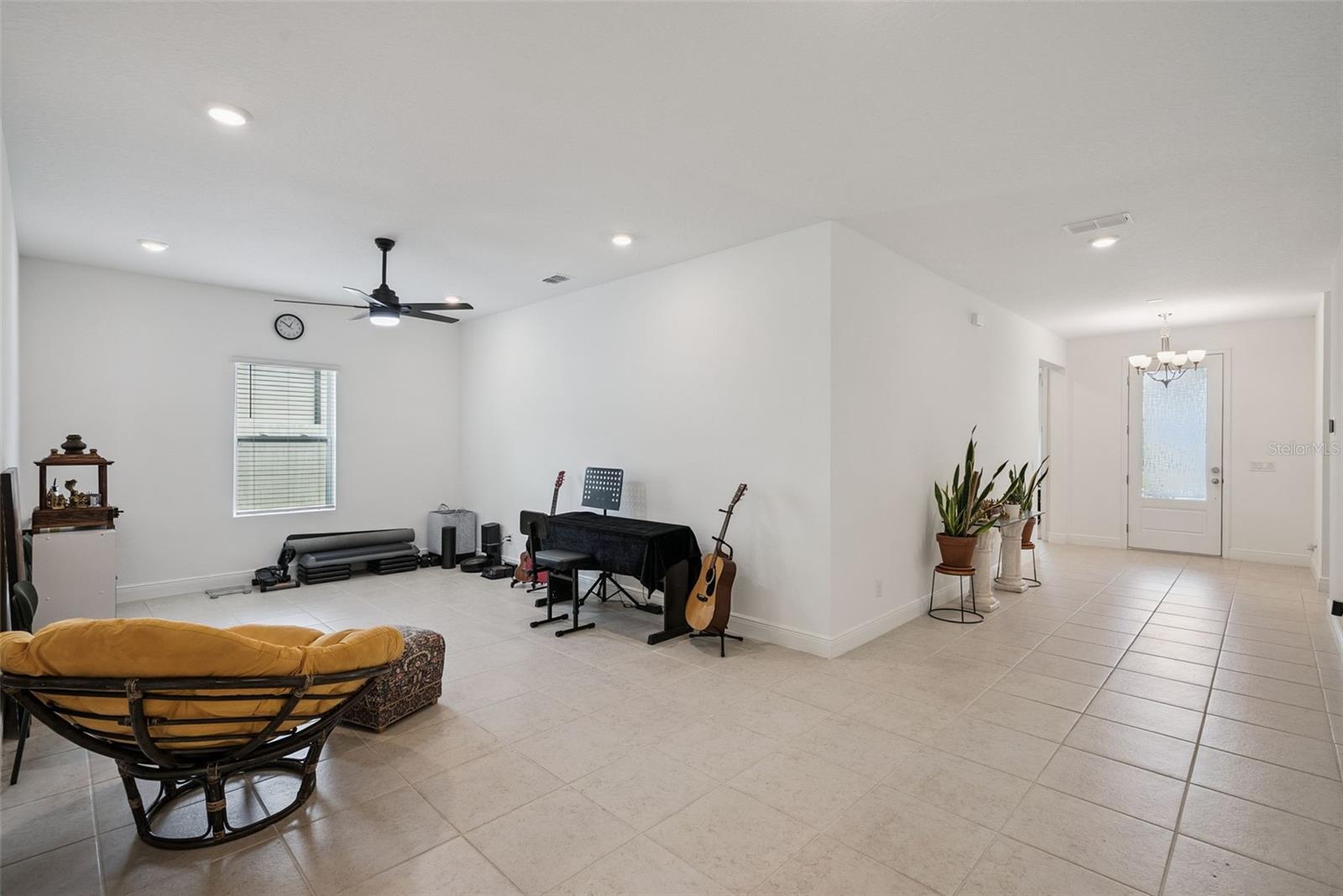 1699 MEADOWLARK DR — photo 10