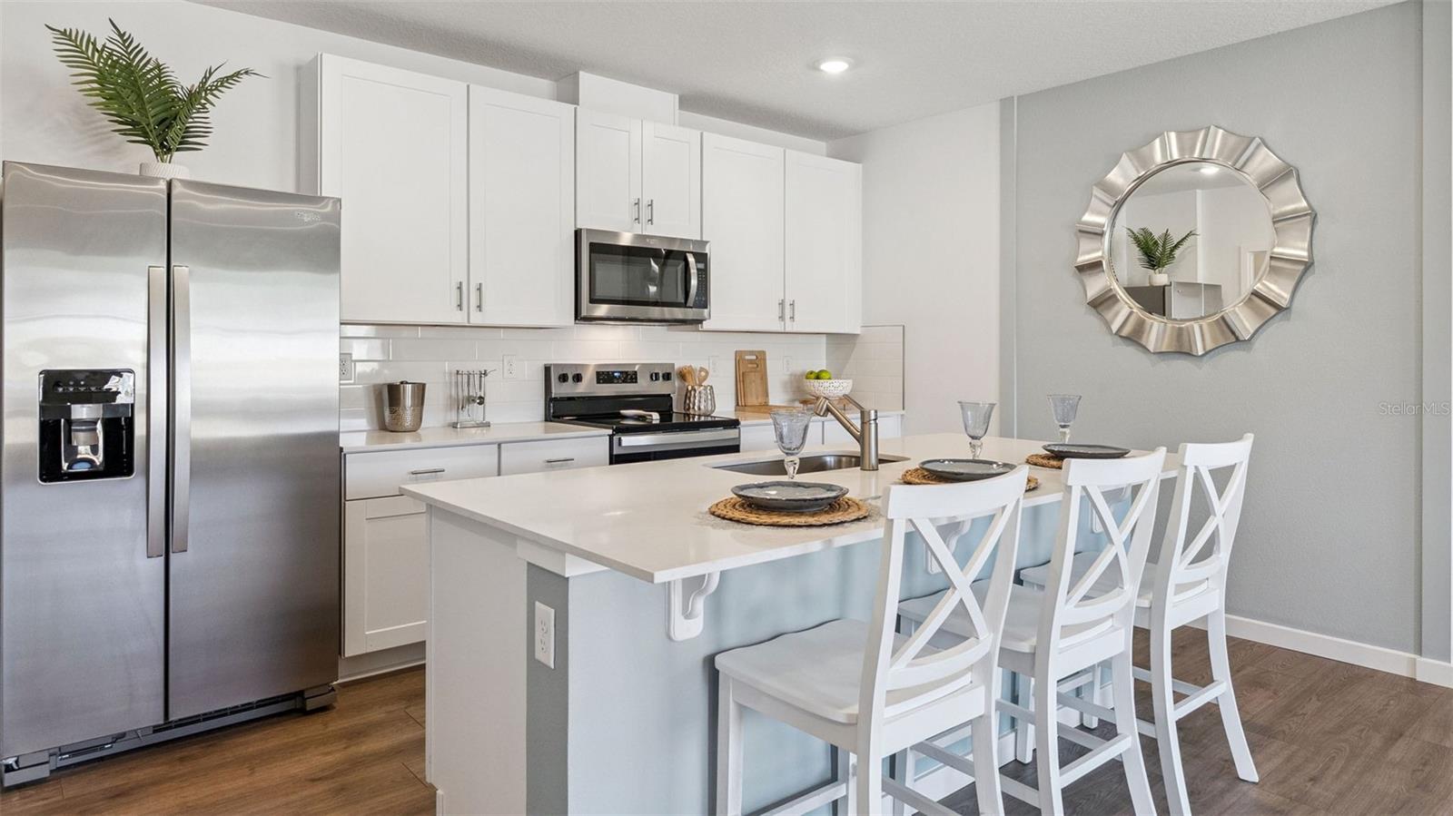 2516 KINSALE LN — photo 4