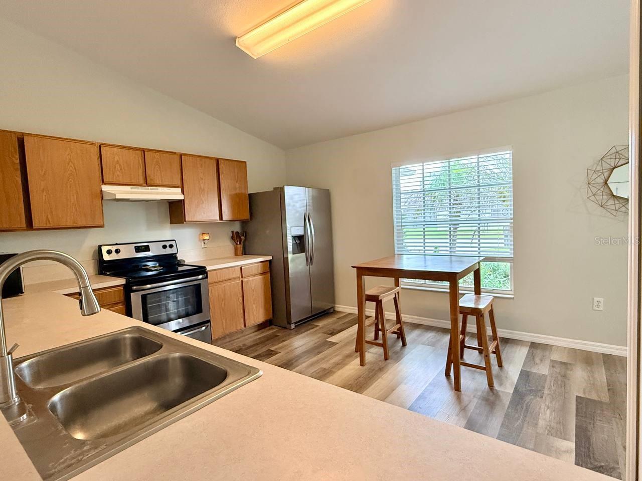 267 AUTUMN RIDGE RD — photo 8