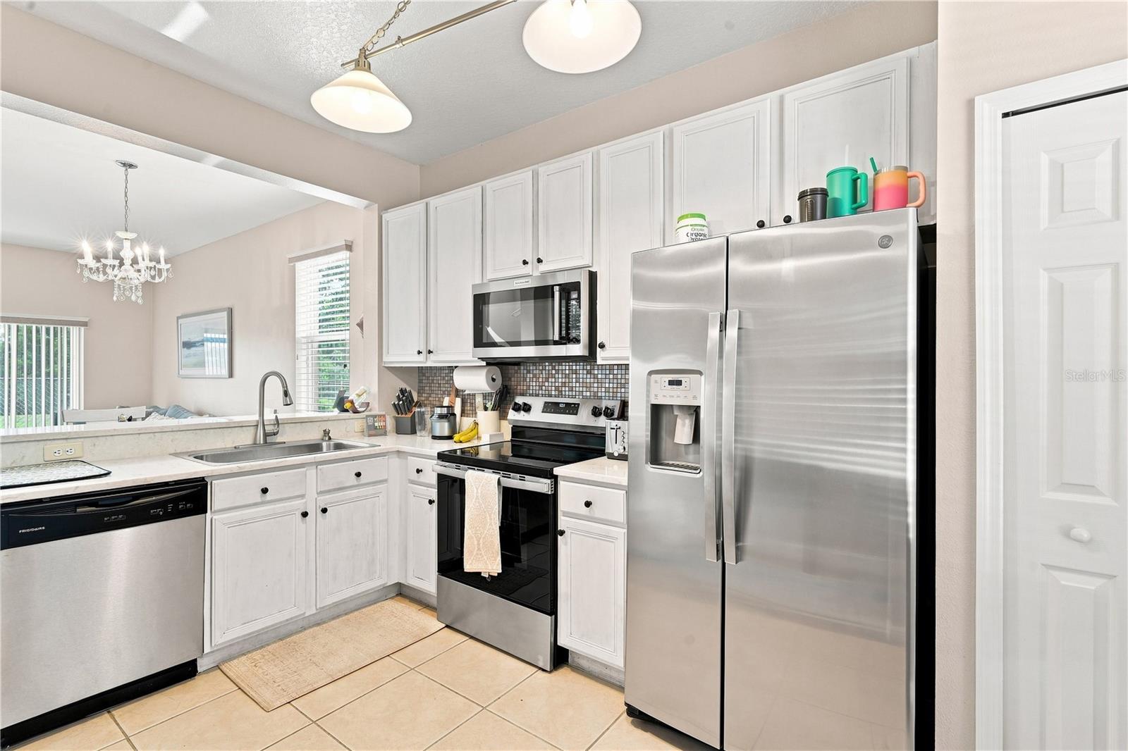 1610 RETREAT VIEW CIR — photo 4
