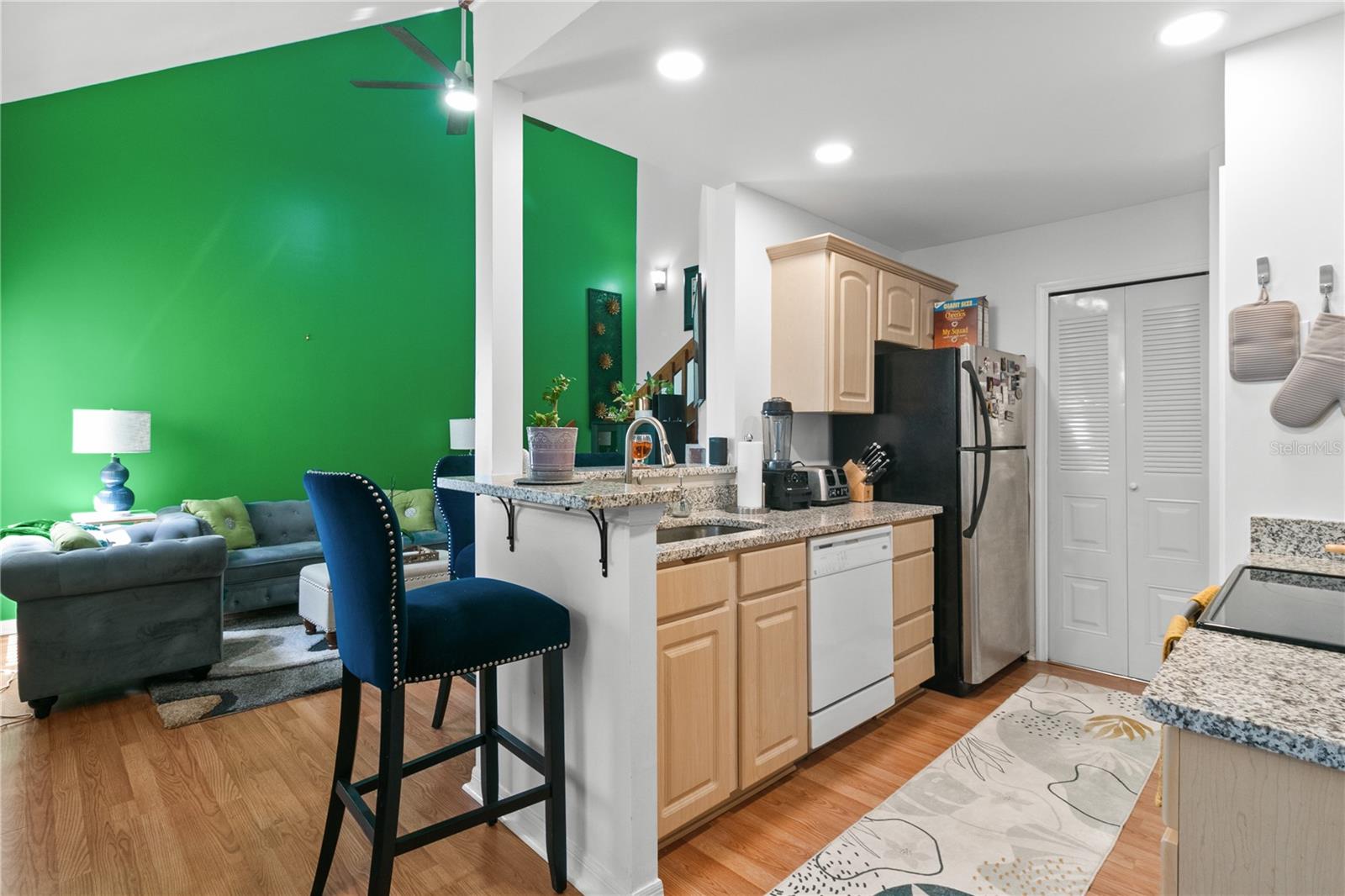 962 NEWCASTLE CIR #206 — photo 6