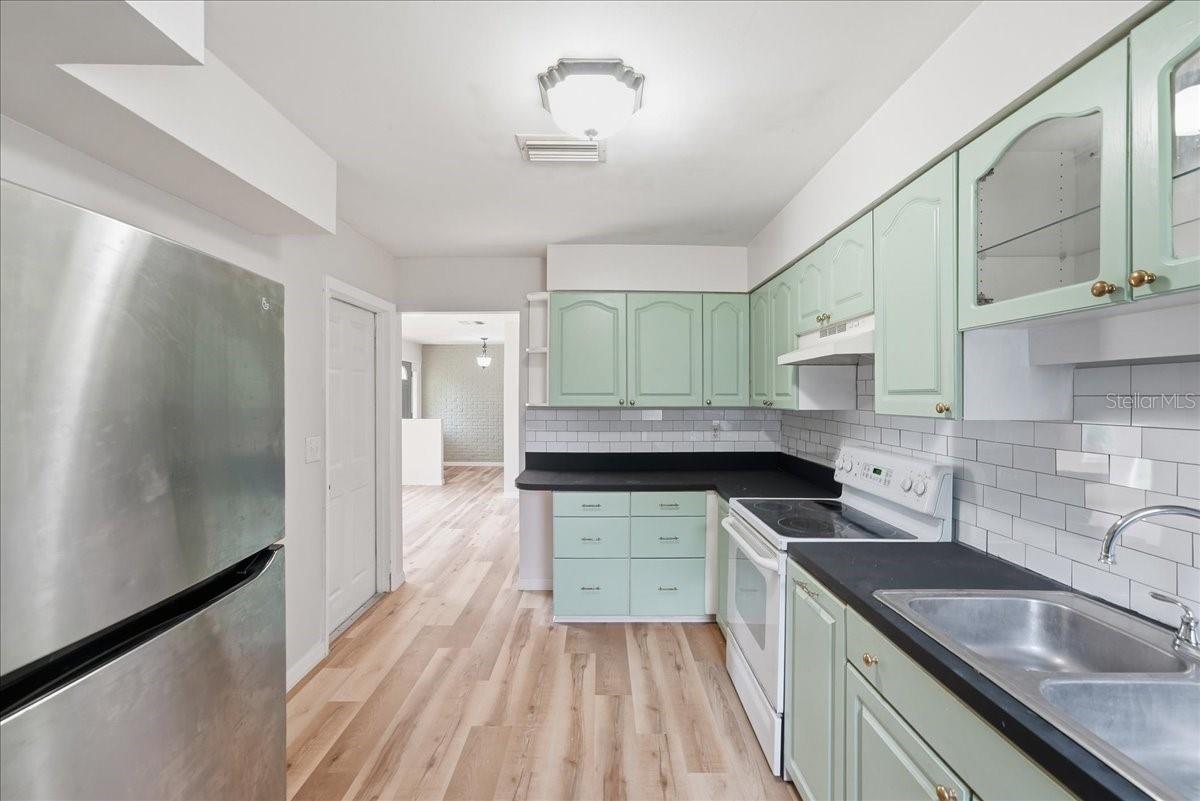1220 SIENNA CT — photo 9