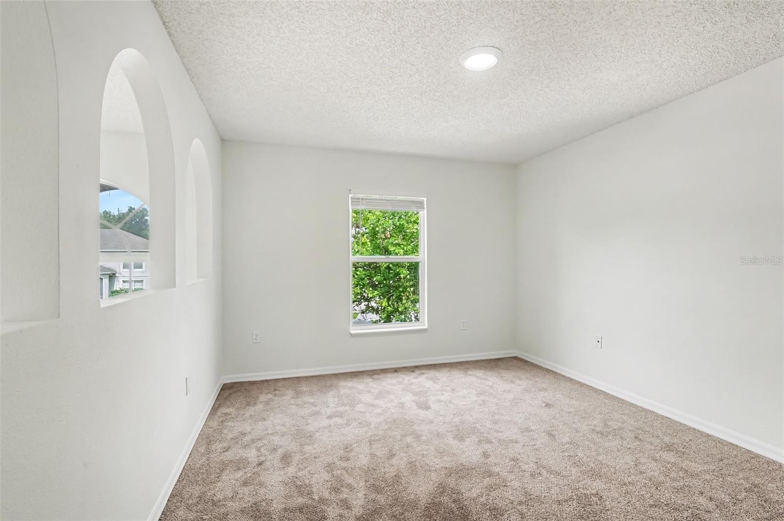 1093 AMANDA KAY CIR — photo 8