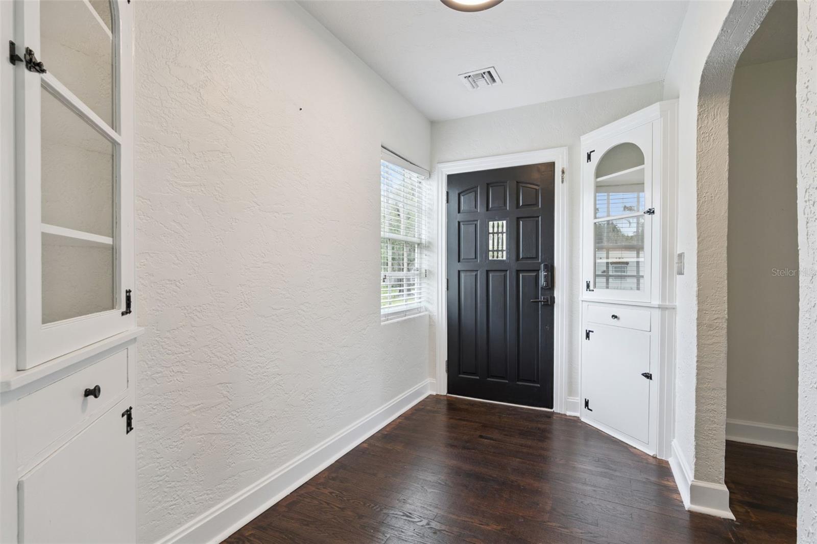 207 S SUMMERLIN AVE — photo 4