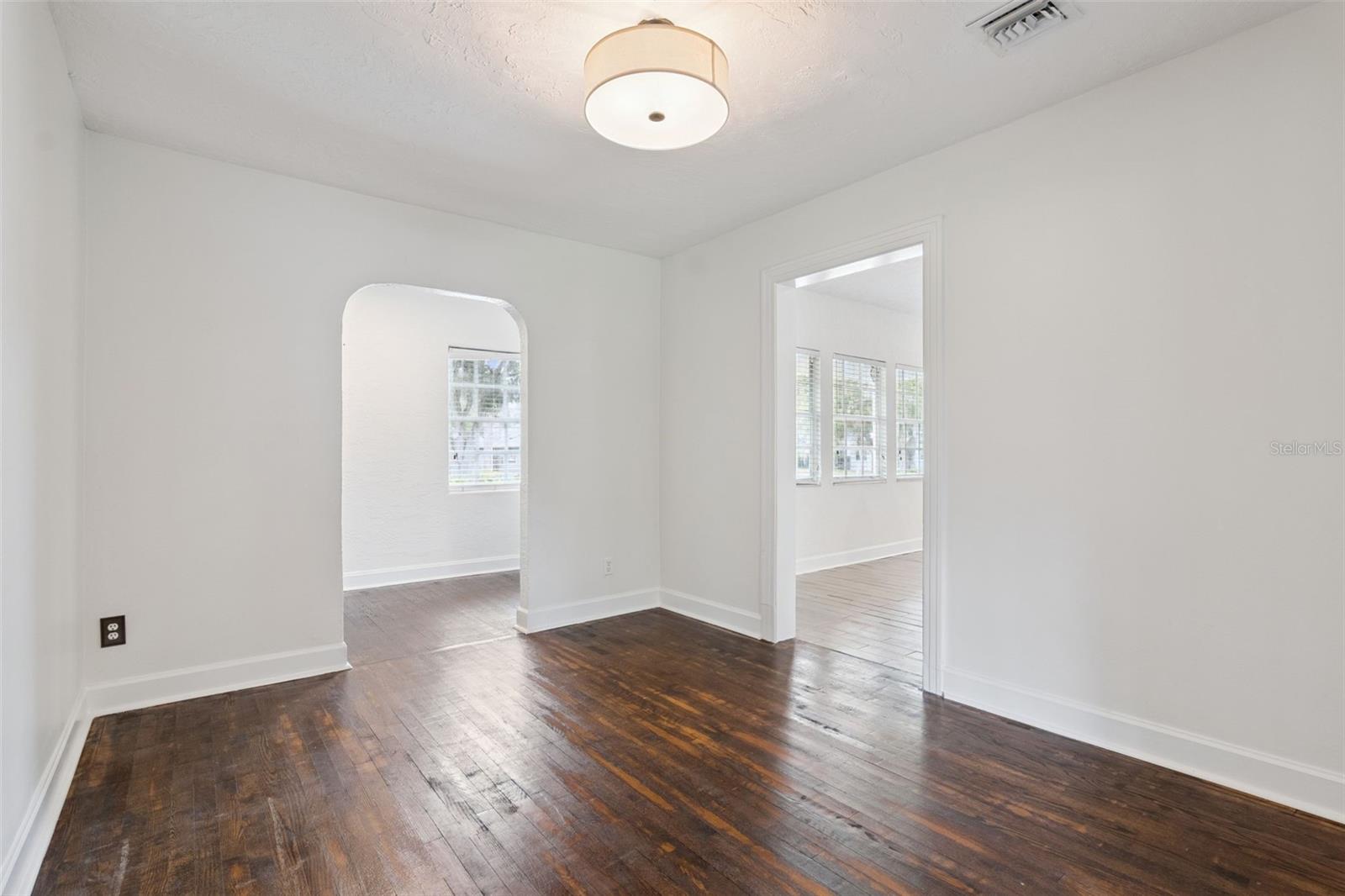 207 S SUMMERLIN AVE — photo 5