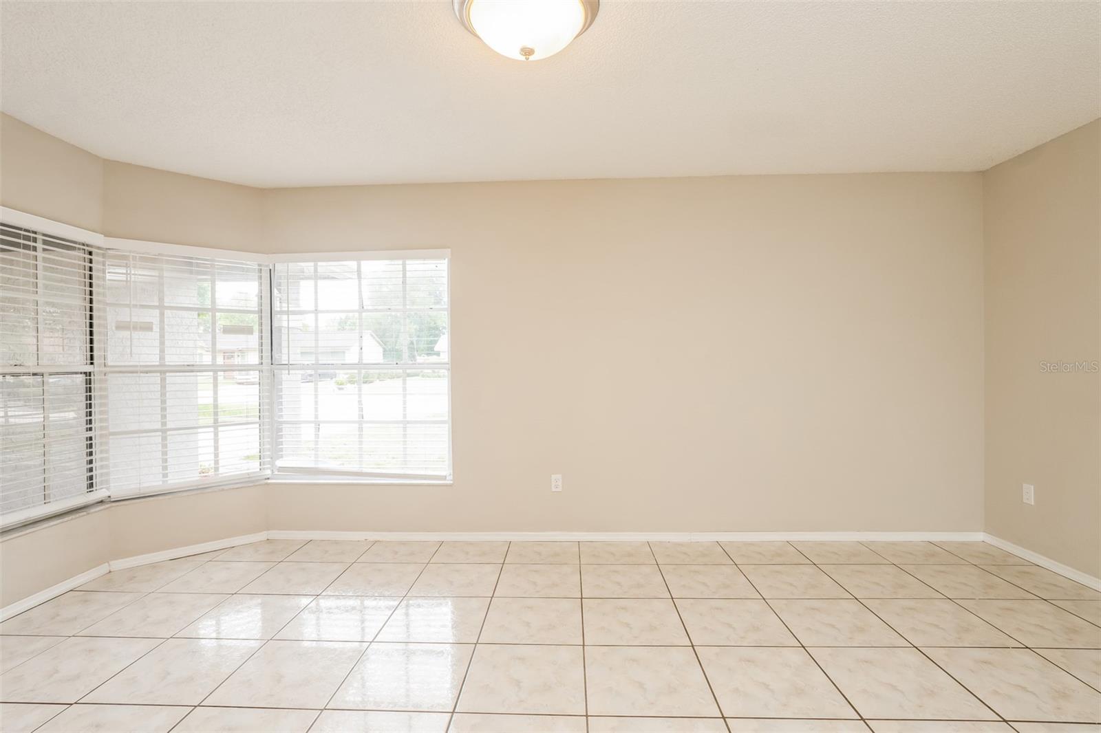 2680 SWEET SPRINGS ST — photo 2