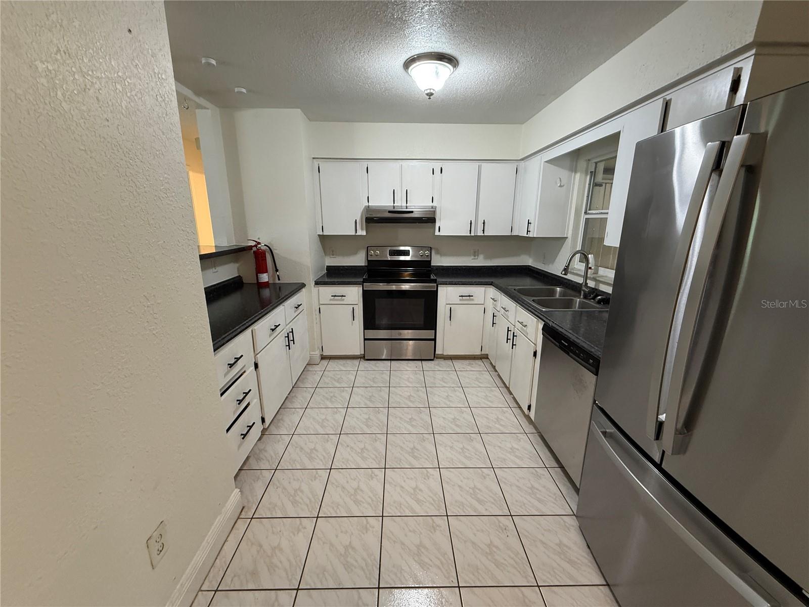 202 YALE DR — photo 5