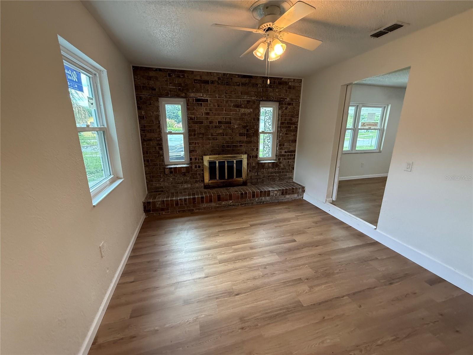 202 YALE DR — photo 10
