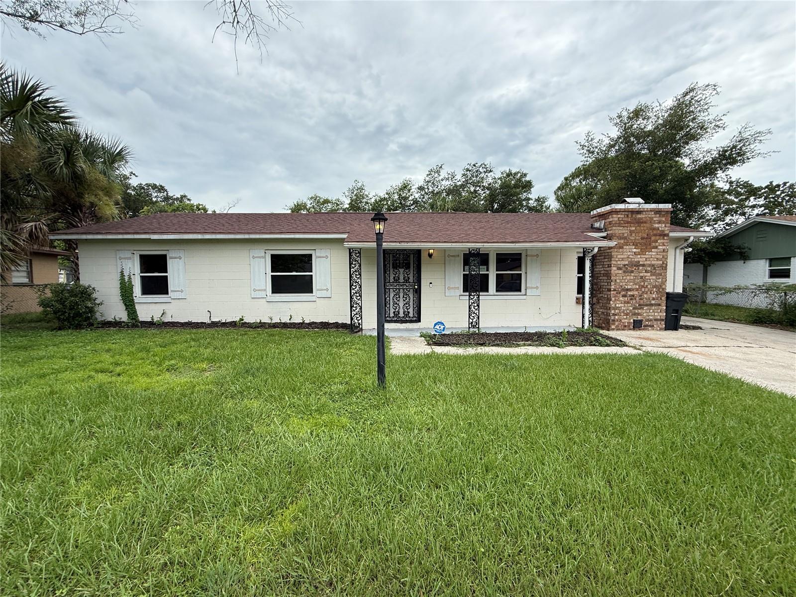 202 YALE DR