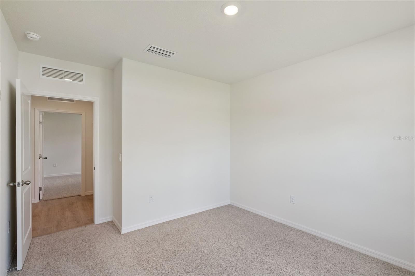 2514 DORSET CT — photo 6