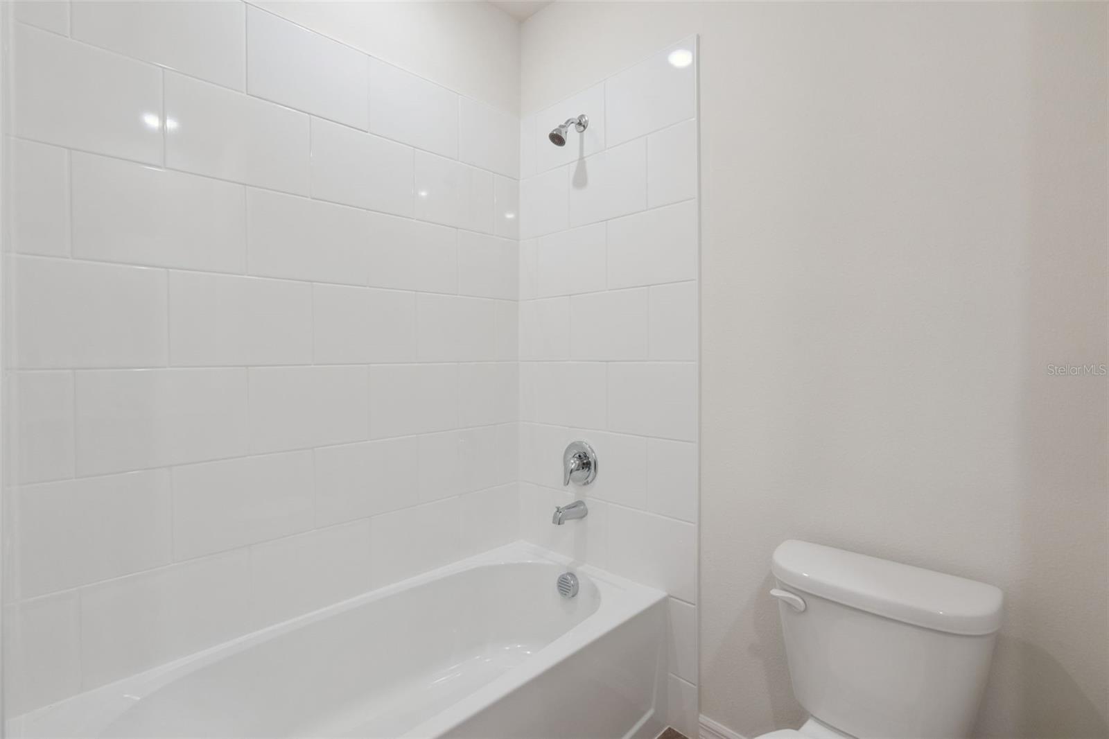 2514 DORSET CT — photo 9