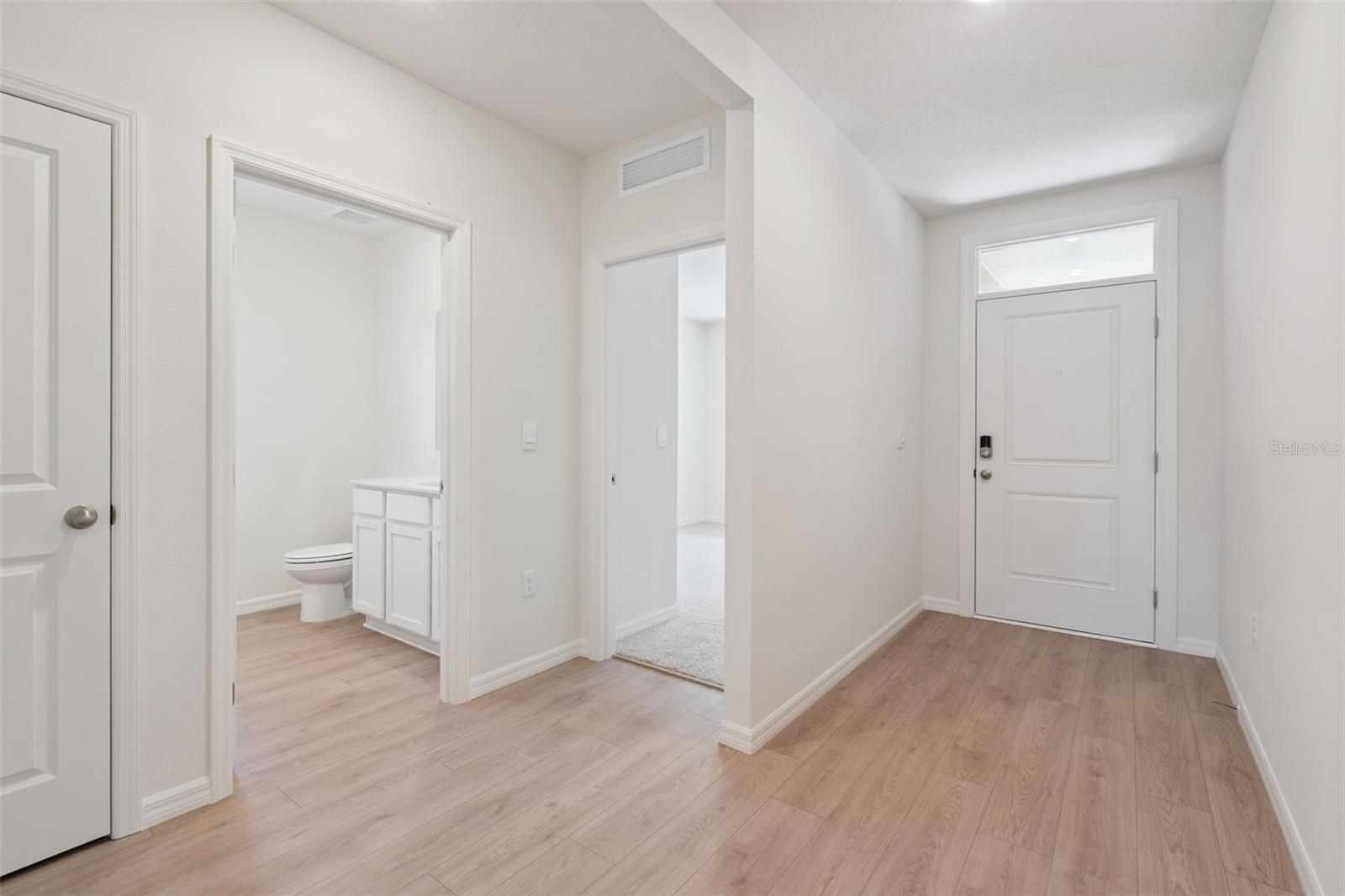 2516 DORSET CT — photo 2