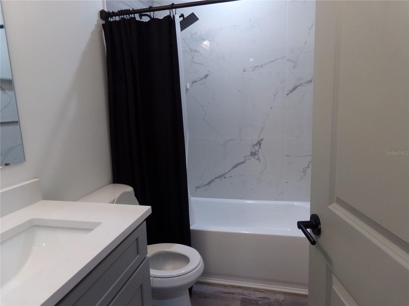 2262 FERNWOOD ST UNIT B #B — photo 8