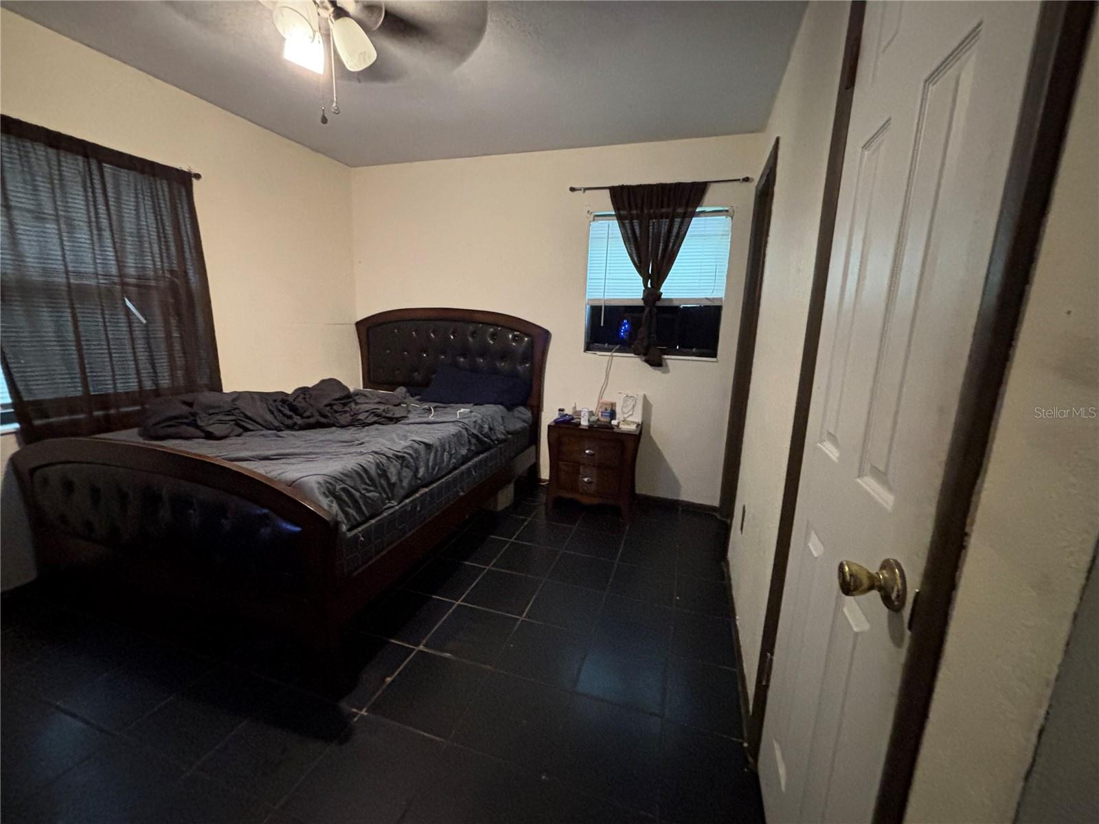 2222 HARTWELL AVE — photo 6