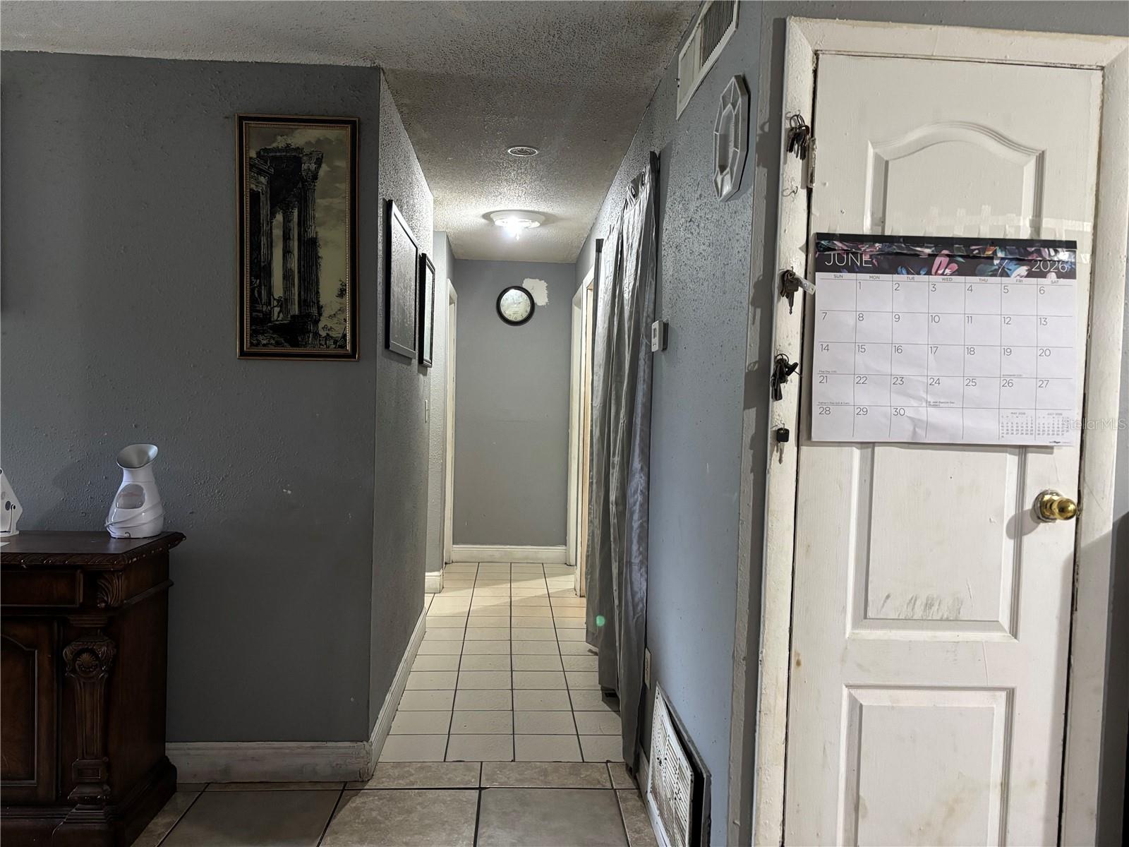 2222 HARTWELL AVE — photo 9