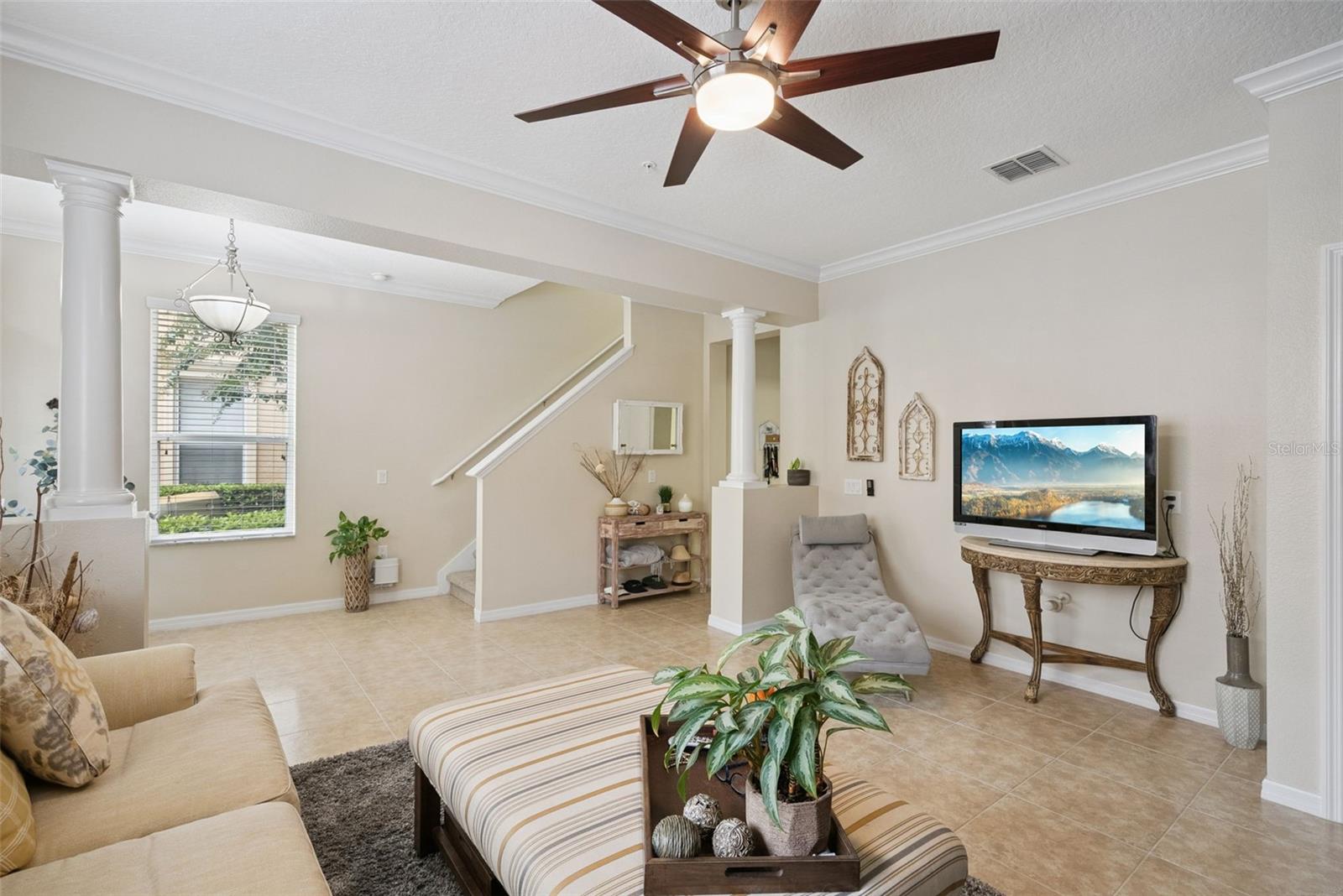 624 PENSACOLA LN — photo 8