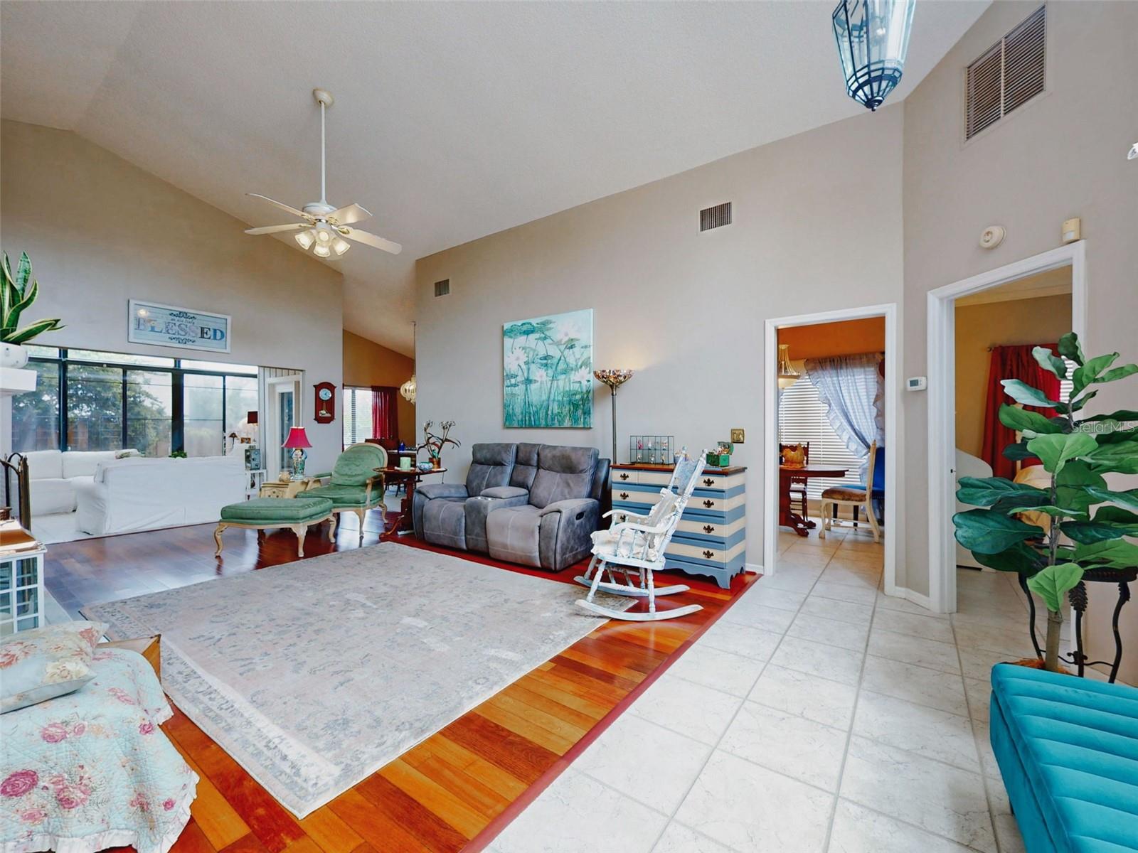 102 COUNTRY PL — photo 11