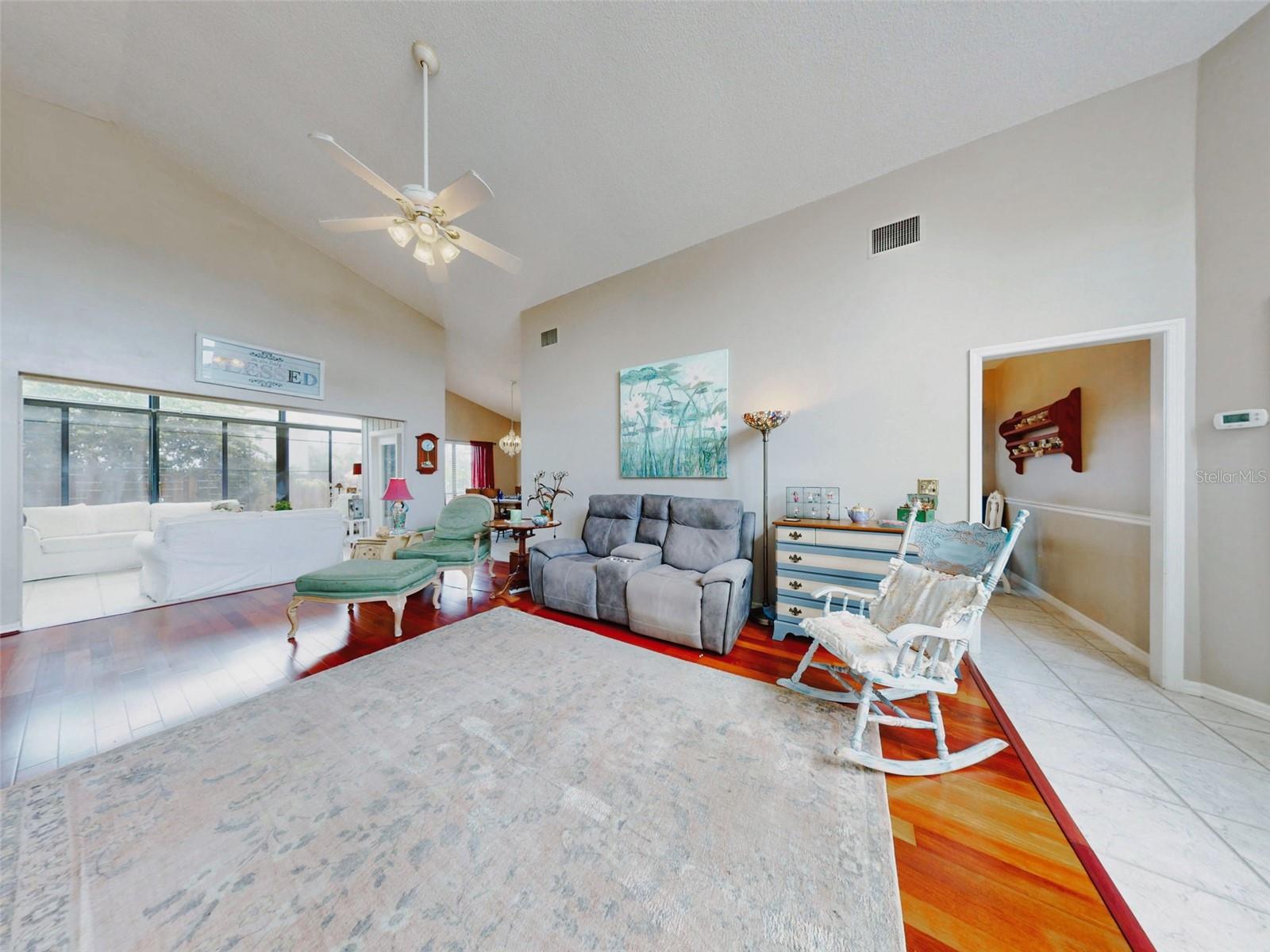 102 COUNTRY PL — photo 8