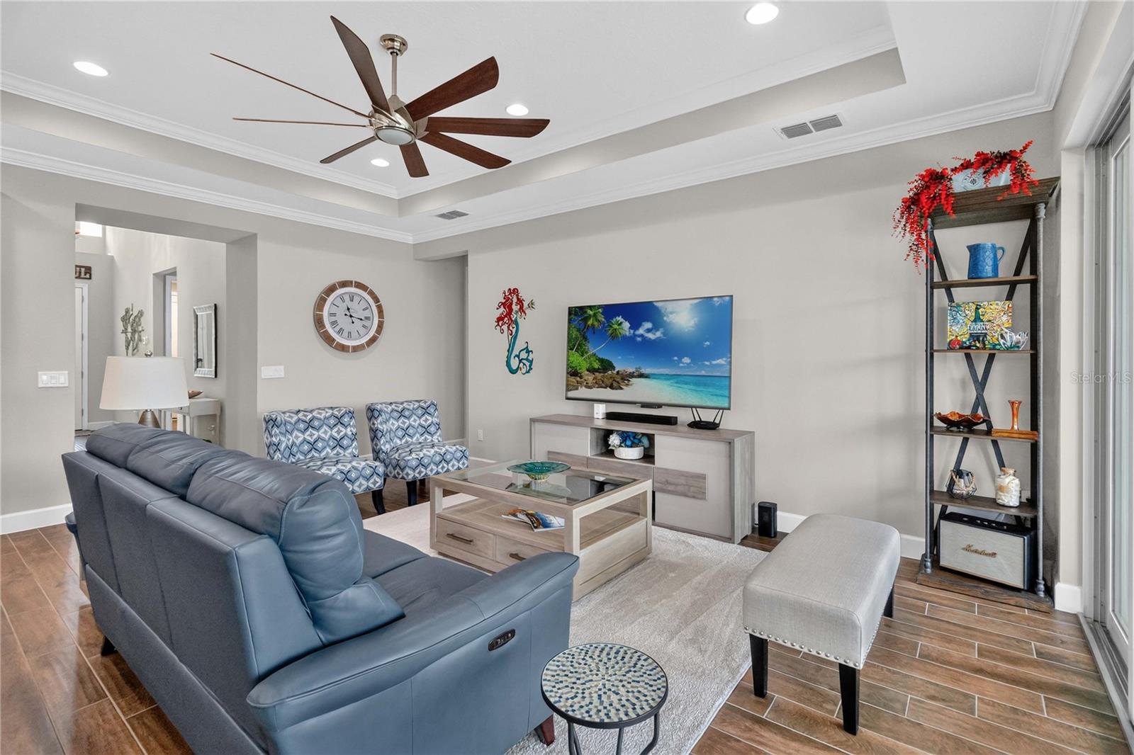 341 COMPASS ROSE DR — photo 8