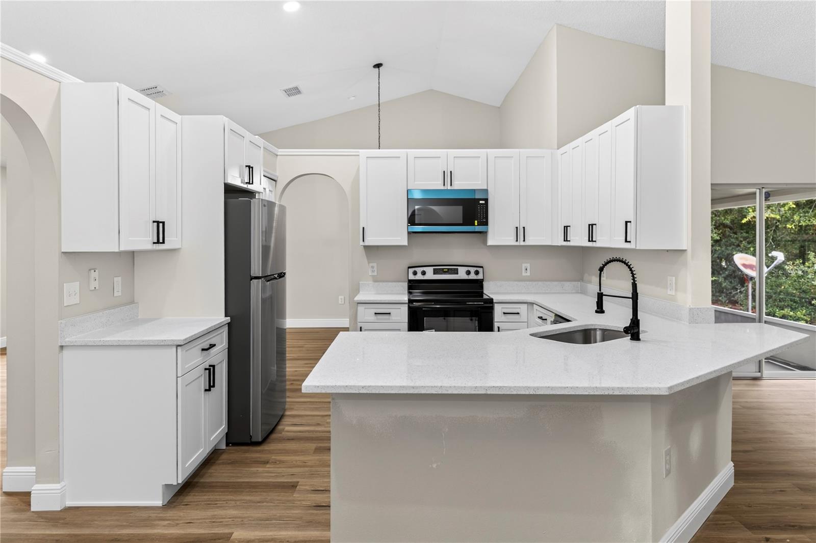 2190 GLENLOCK DR — photo 10
