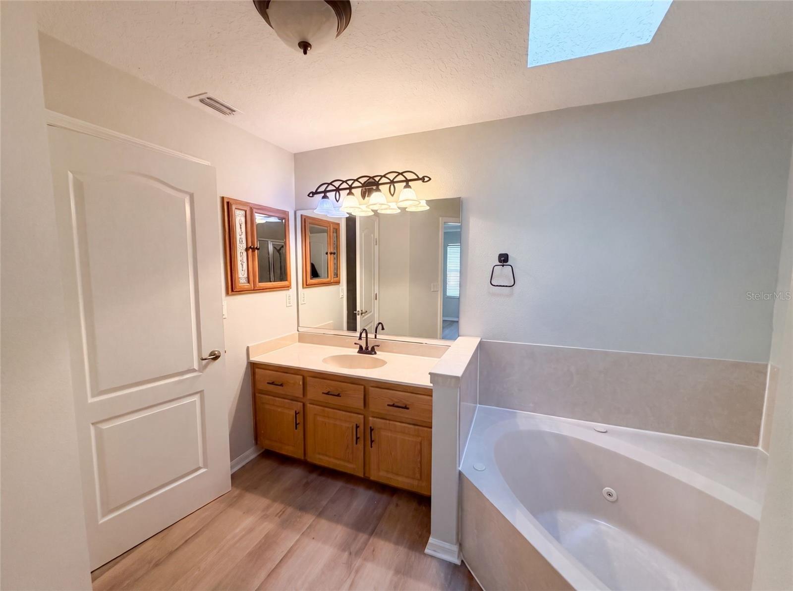431 HARBOUR LIGHTS DR — photo 12