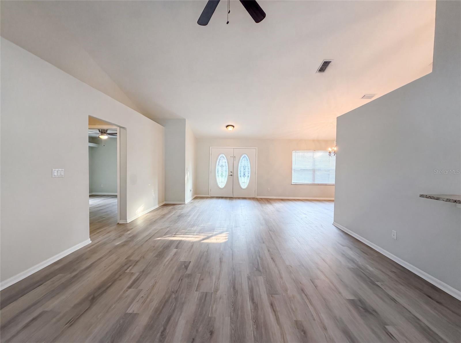 431 HARBOUR LIGHTS DR — photo 9