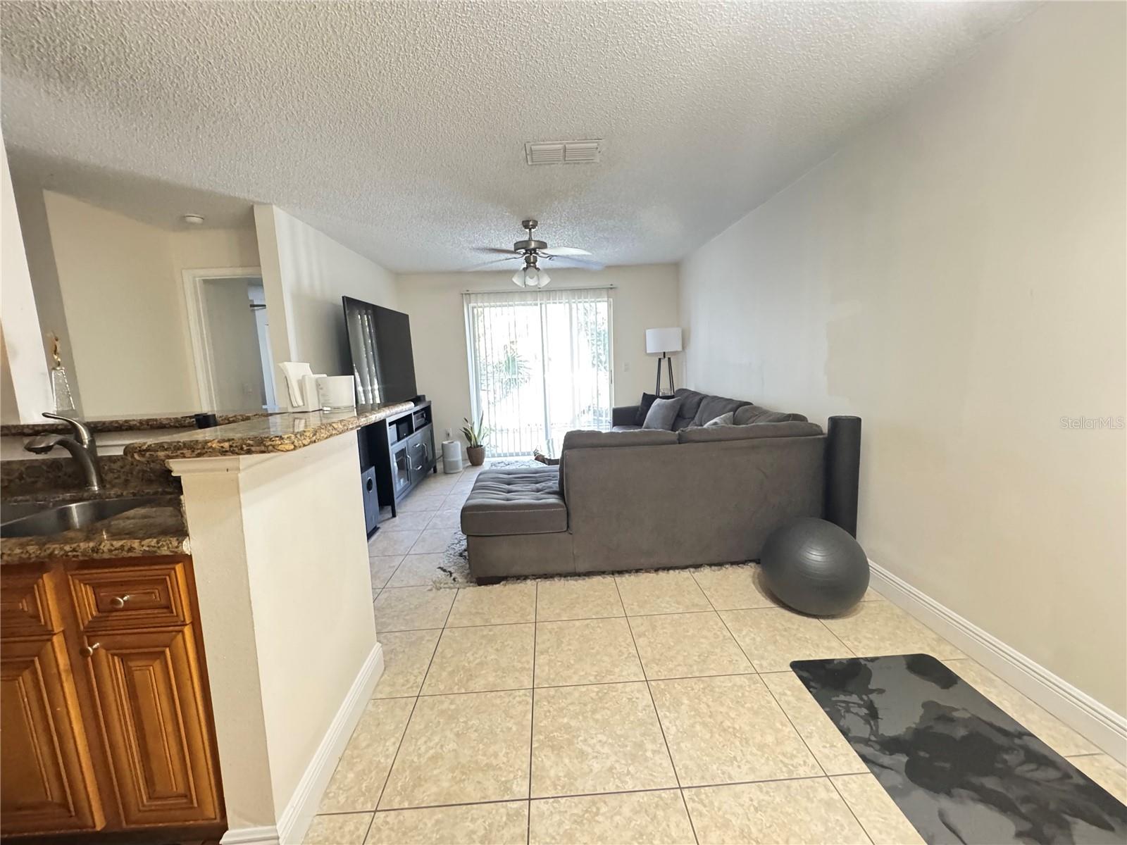 2504 GRASSY POINT DR #202 — photo 4