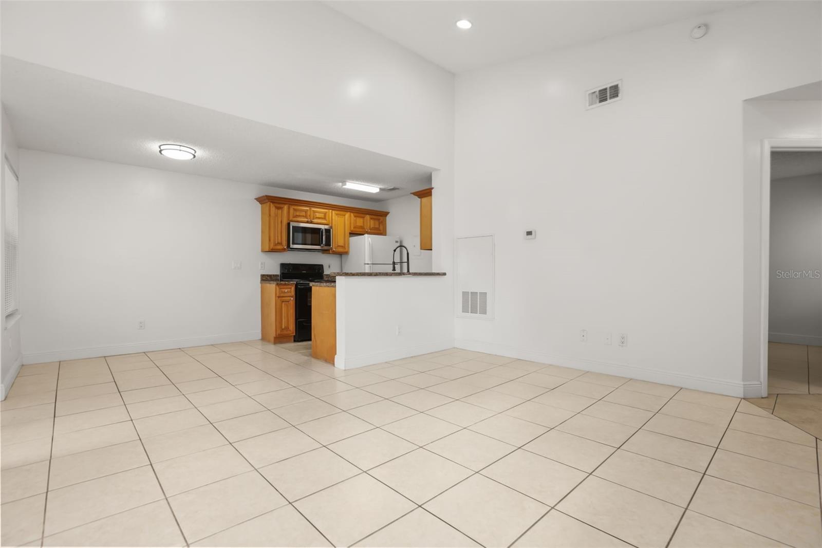2584 GRASSY POINT DR #204 — photo 6