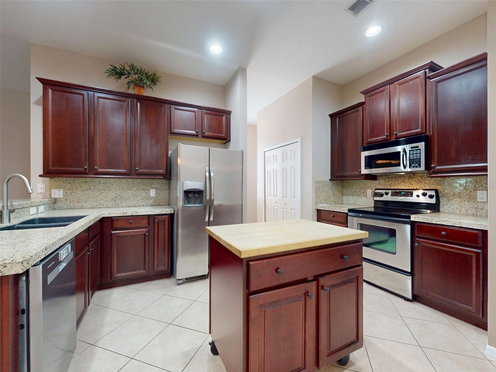 5126 MAJESTIC WOODS PL — photo 11