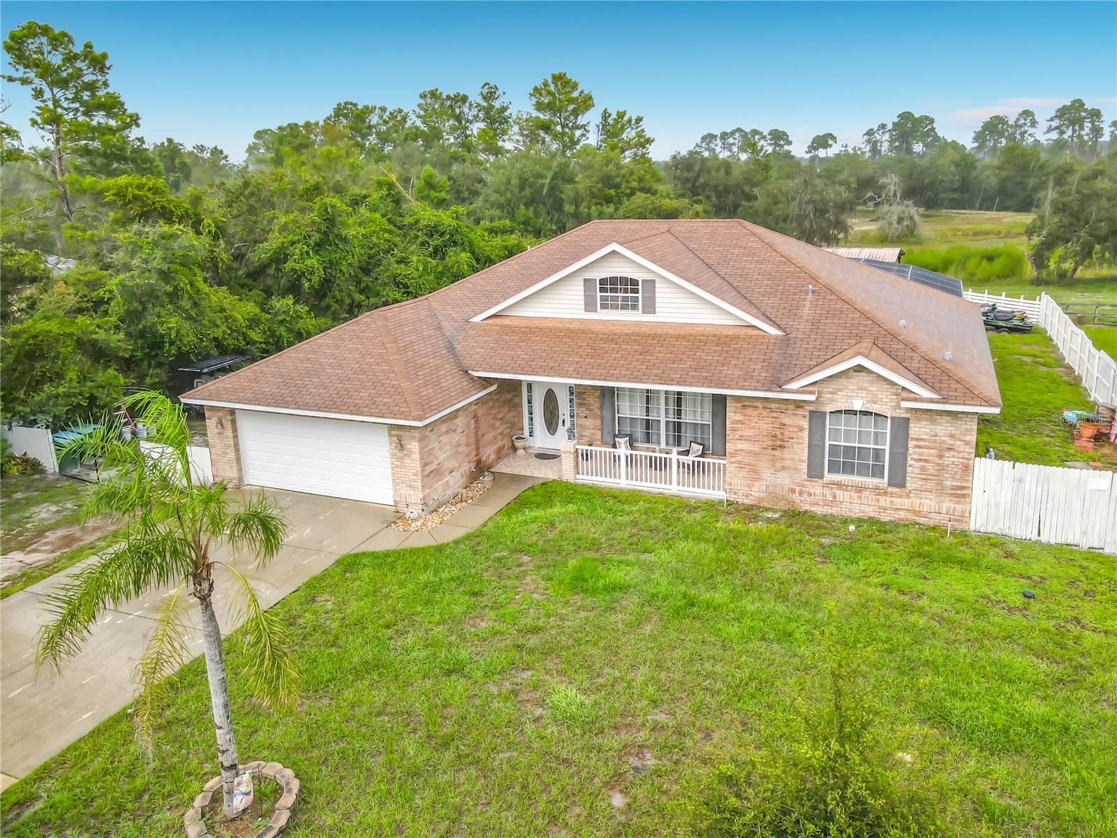 2136 CARLA DR — photo 2