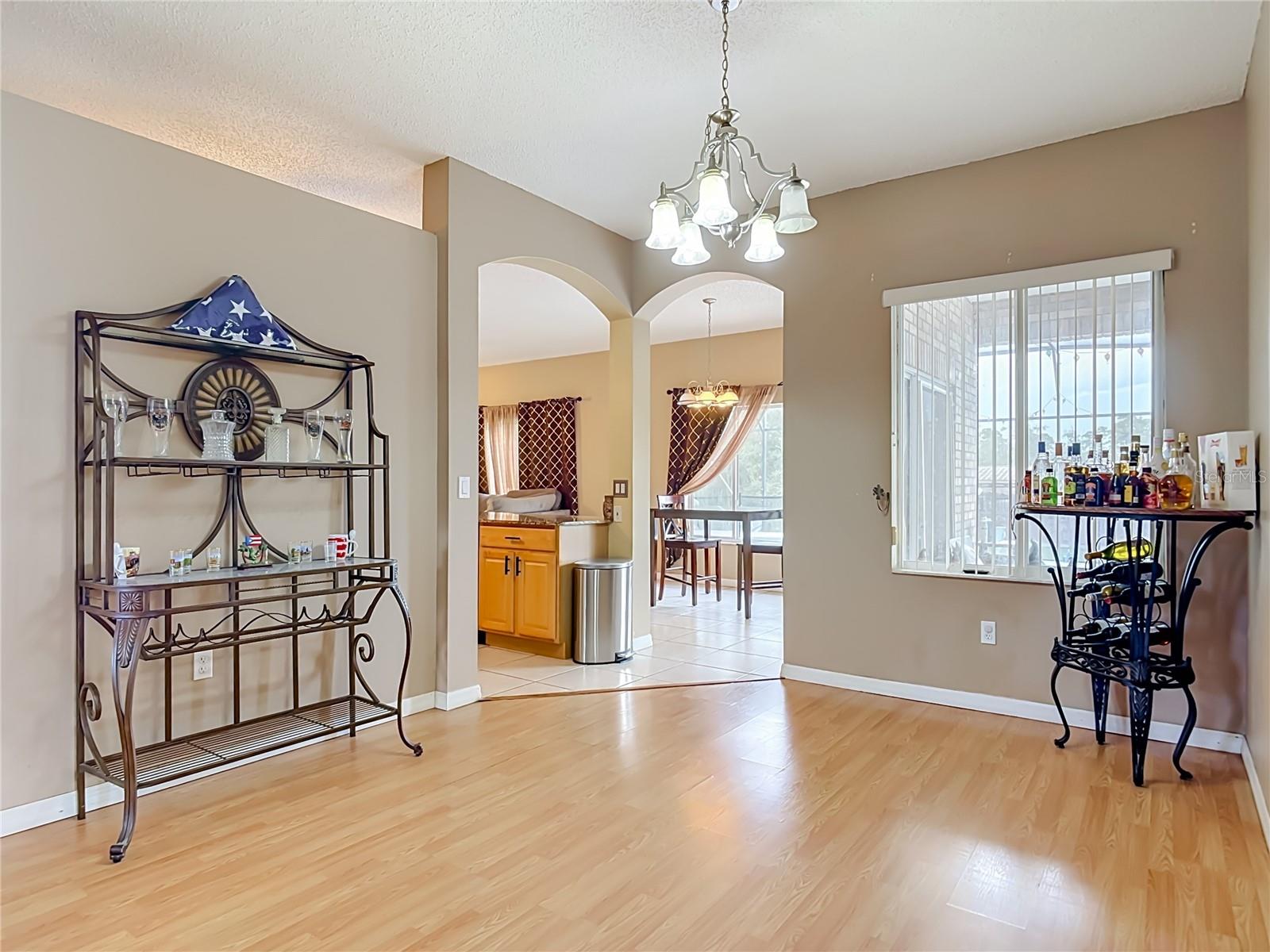 2136 CARLA DR — photo 8