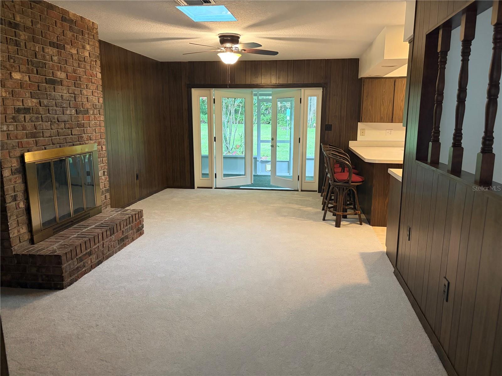 120 LARKWOOD DR — photo 11