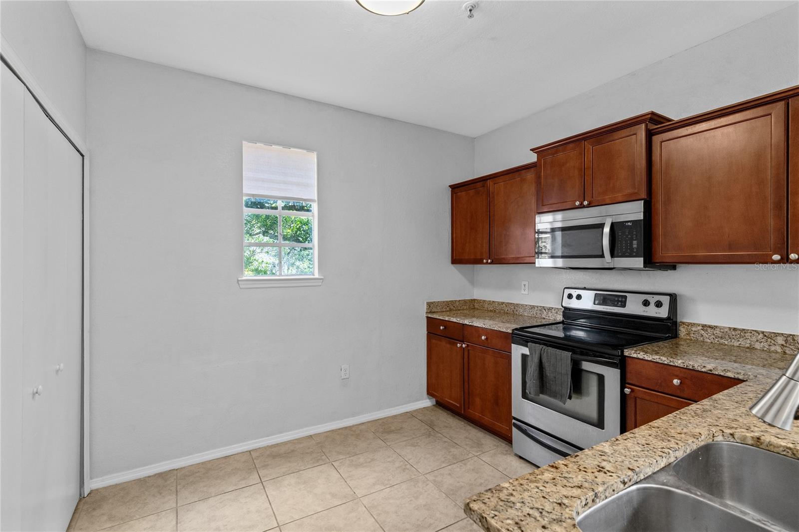 114 VISTA VERDI CIR #216 — photo 11