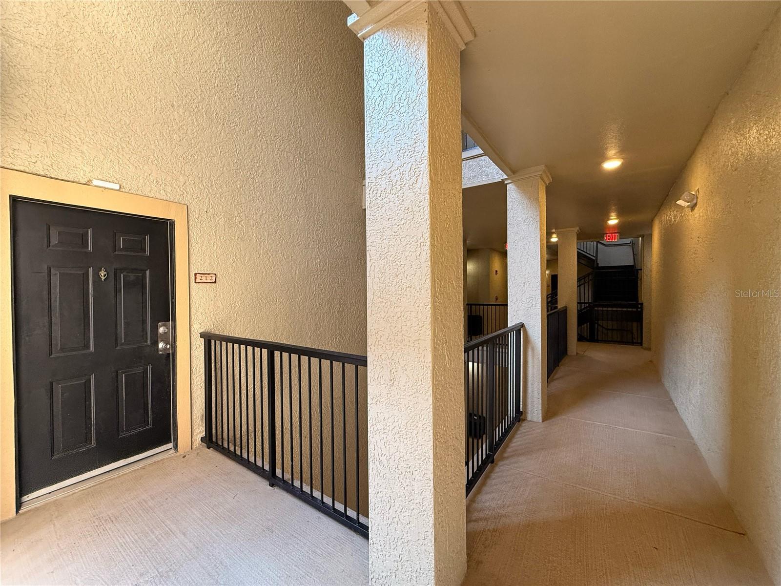 102 VISTA VERDI CIR #212 — photo 3