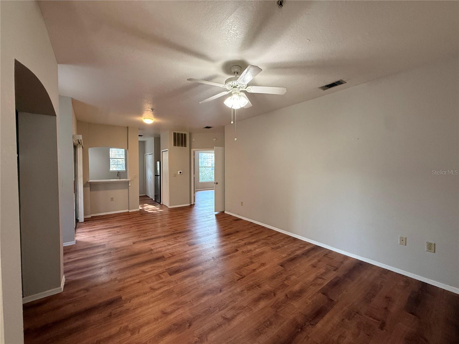 102 VISTA VERDI CIR #212 — photo 4