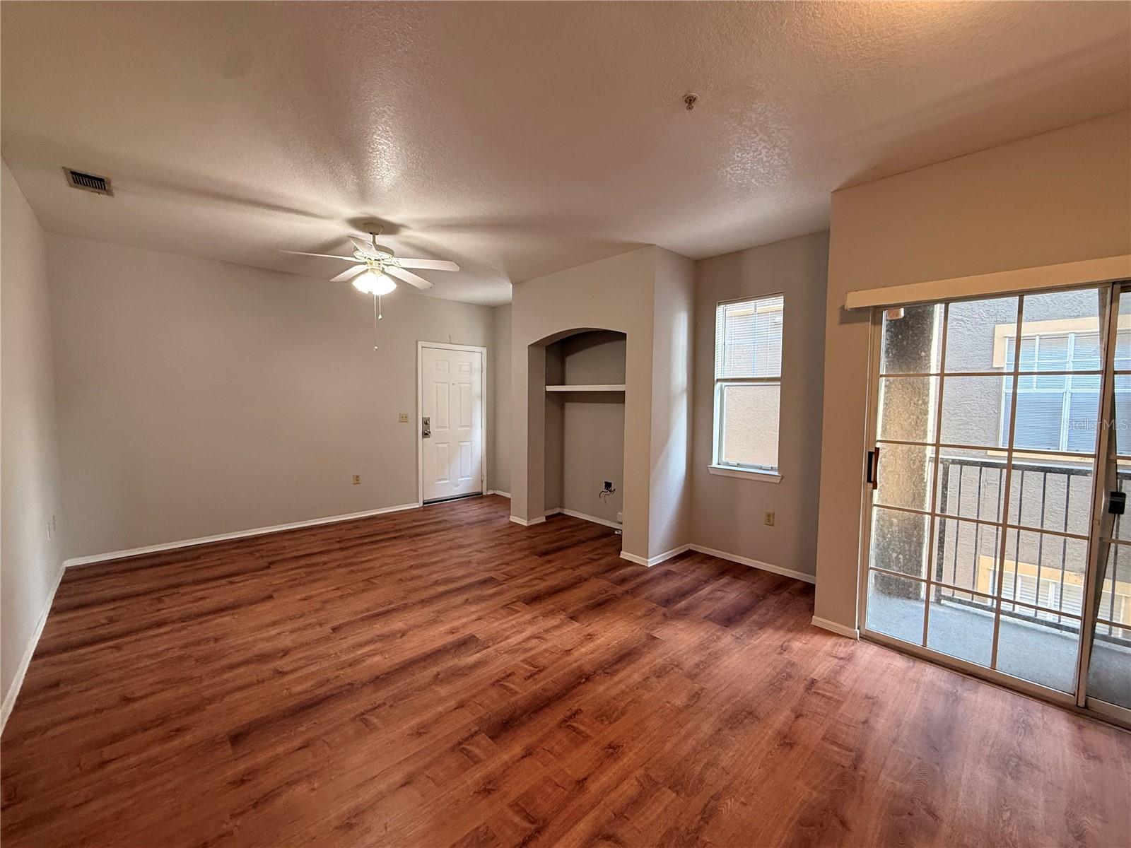 102 VISTA VERDI CIR #212 — photo 6