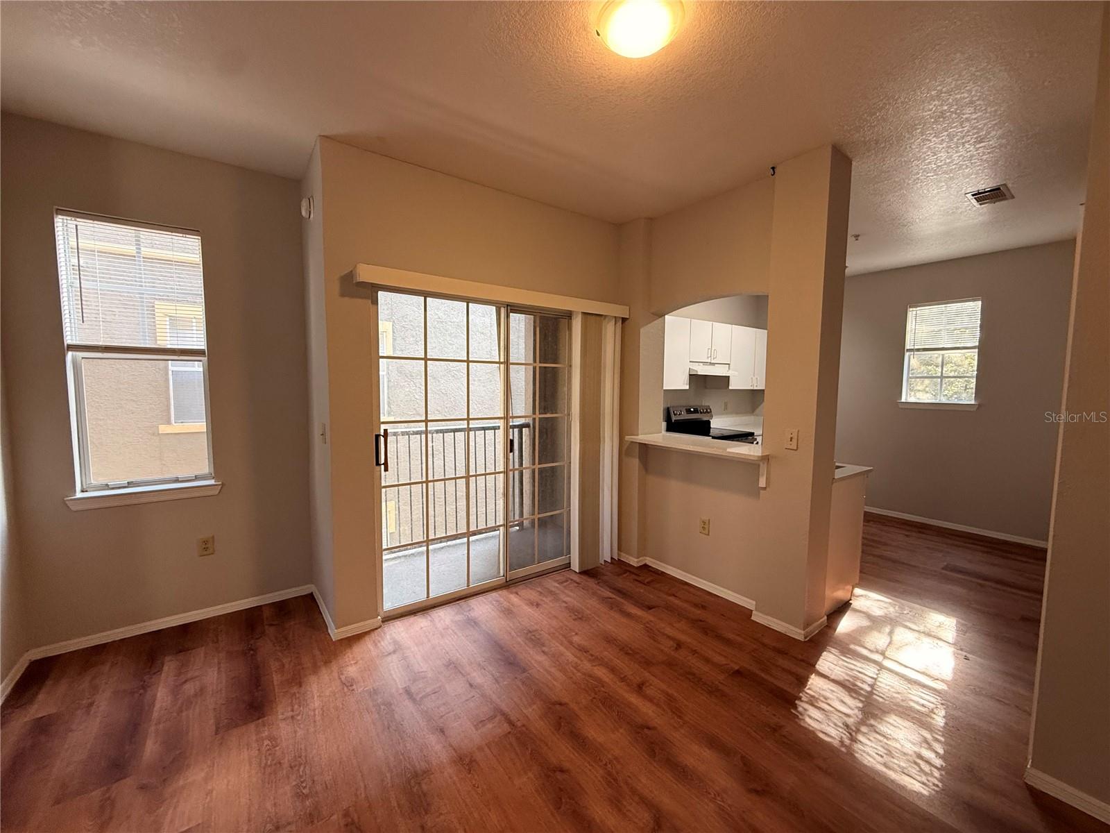 102 VISTA VERDI CIR #212 — photo 9