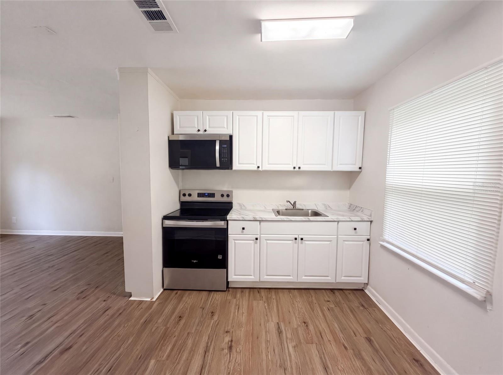 706 FLANDERS AVE — photo 2