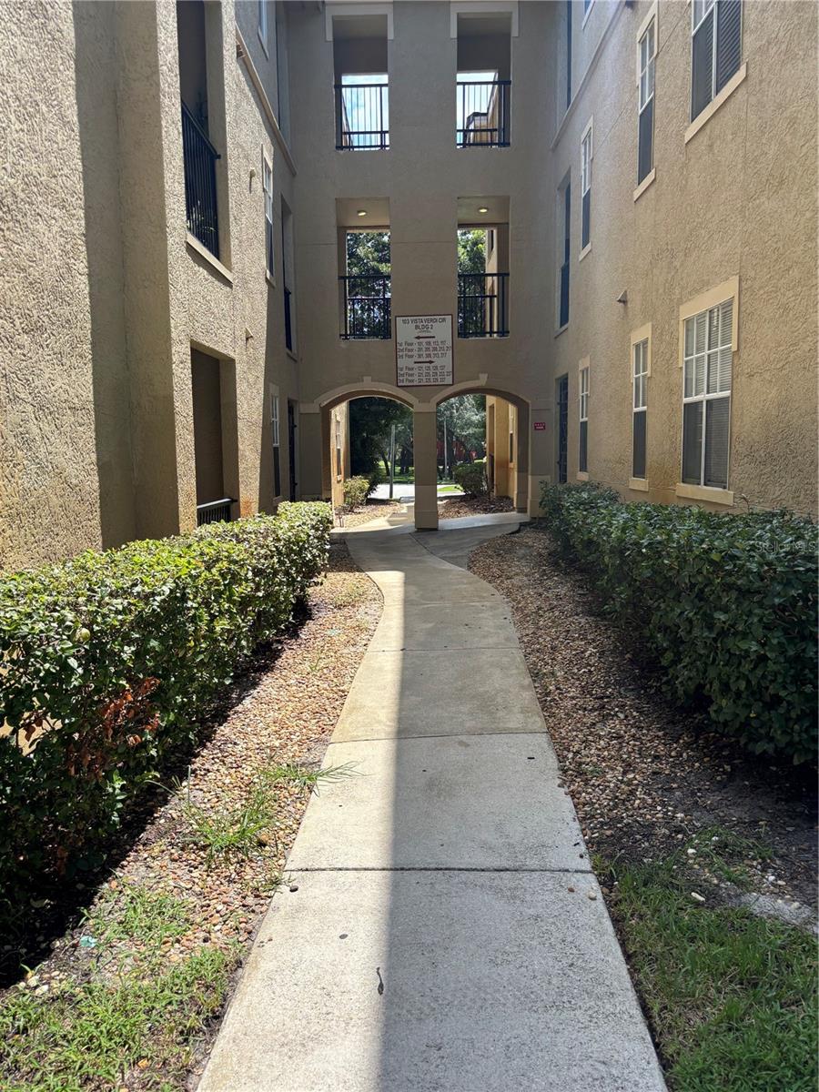 103 VISTA VERDI CIR #229 — photo 4