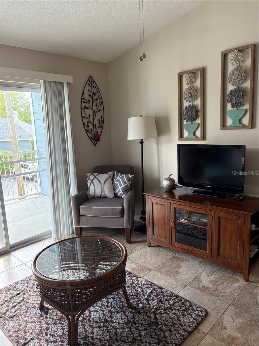 2516 GRASSY POINT DR #200 — photo 3