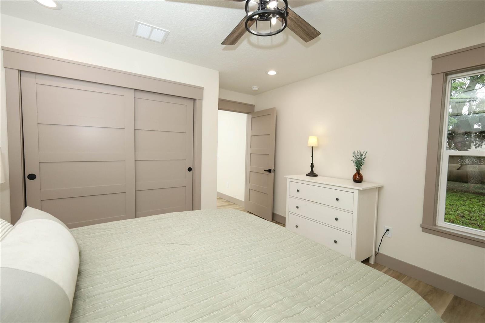 940 S DEAN CIR — photo 12